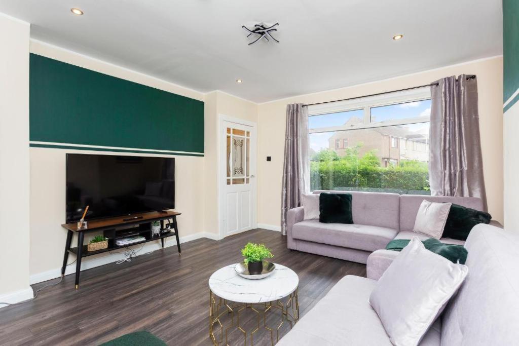 شقة Stylish 3 Bed Edinburgh Abode-Parking And Garden المظهر الخارجي الصورة