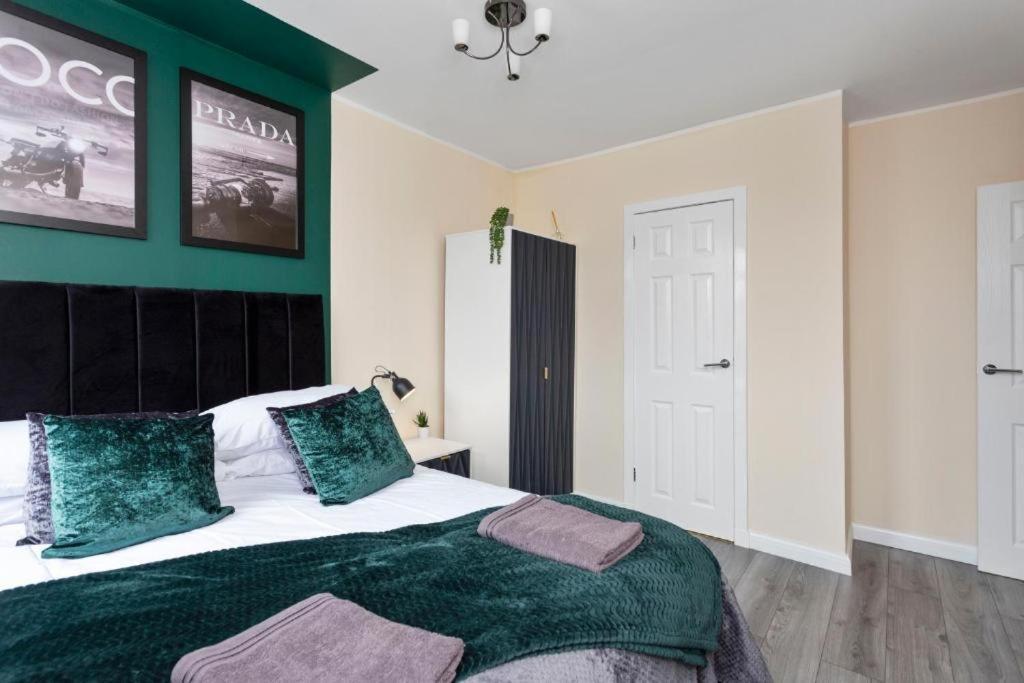 شقة Stylish 3 Bed Edinburgh Abode-Parking And Garden المظهر الخارجي الصورة