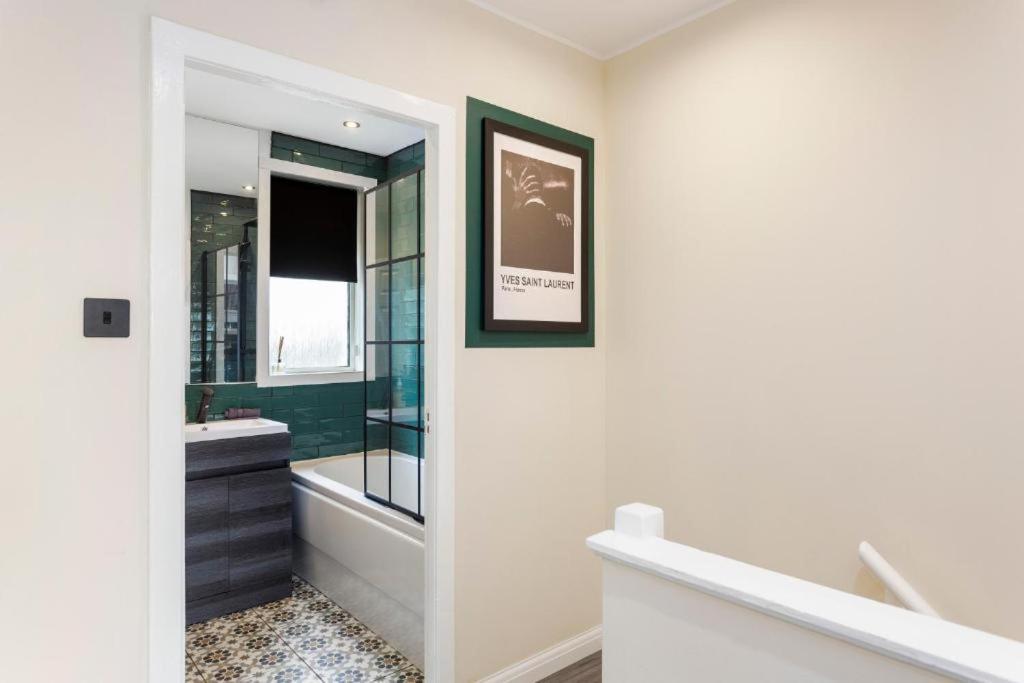 شقة Stylish 3 Bed Edinburgh Abode-Parking And Garden المظهر الخارجي الصورة